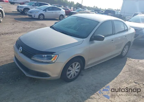2013 Volkswagen Jetta 2.0L S z USA, uszkodzony, nr VIN 3VW2K7AJ5DM257948